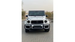 Mercedes-Benz G 63 AMG With night package +rear screen