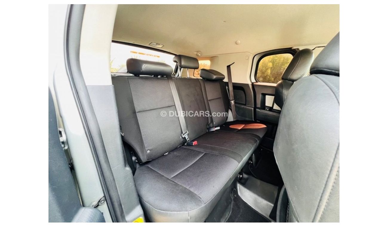 Toyota FJ Cruiser GXR 2012 fj