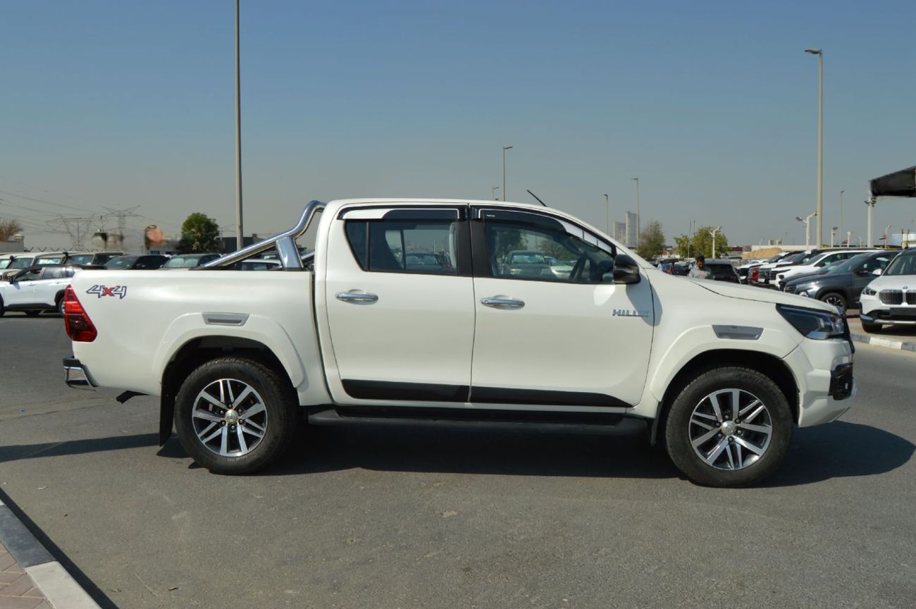 Toyota Hilux Double cabin 2.8L, perfect inside and outside