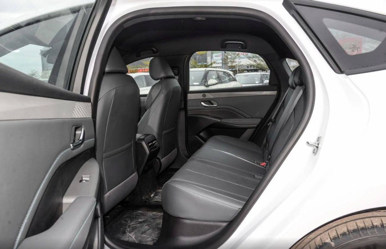 بي واي دي كين بلاس BYD QIN PLUS  DM - i 1.5L Plug-in Hybrid 55km Leading