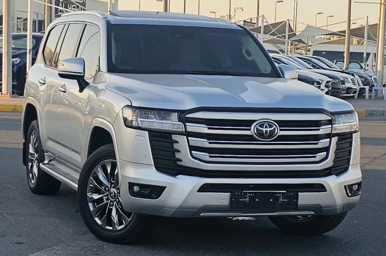Toyota Land Cruiser 2022 MODEL GXR V6 4.0L Engine Full Option Very Clean and Perfect Condition
