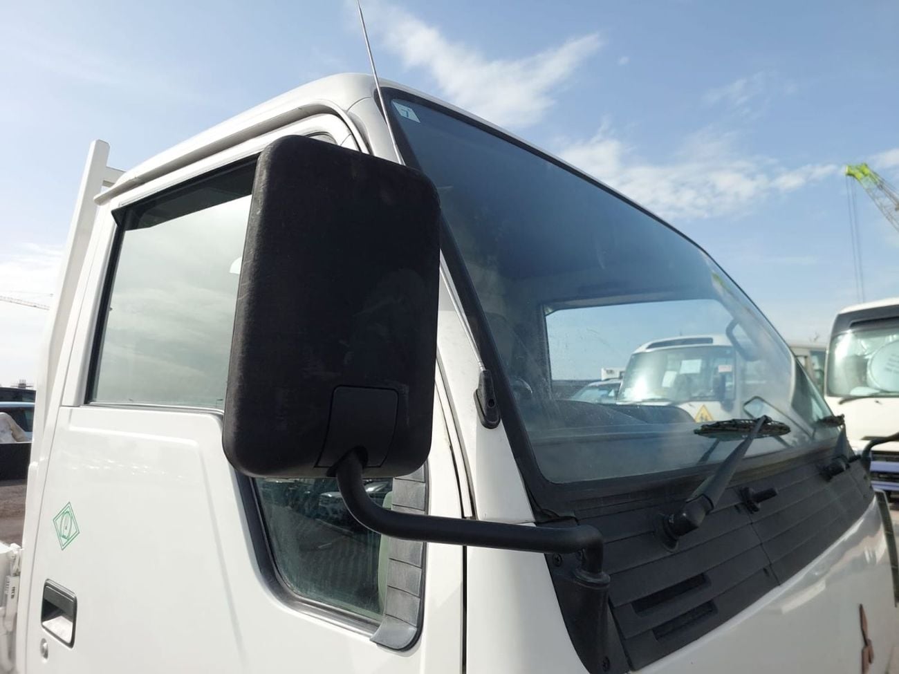 Mitsubishi Fuso Canter MITSUBISHI CANTER TRUCK RHD 1992 MODEL 4.2 L DIESEL MANUAL(PM81640)