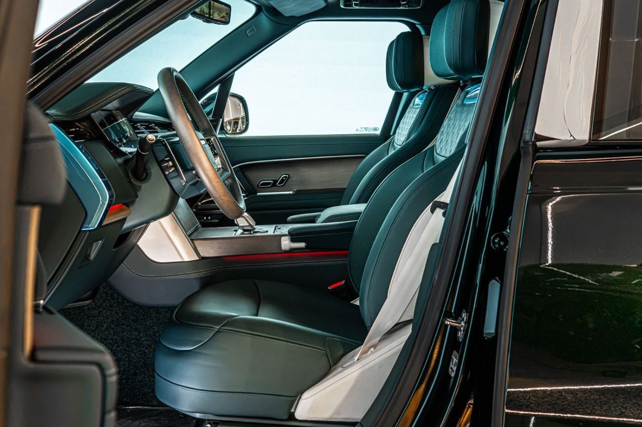 Land Rover Range Rover SV P615 SWB 2026  | British Racing Green  | Serenity Interior | GCC Specs