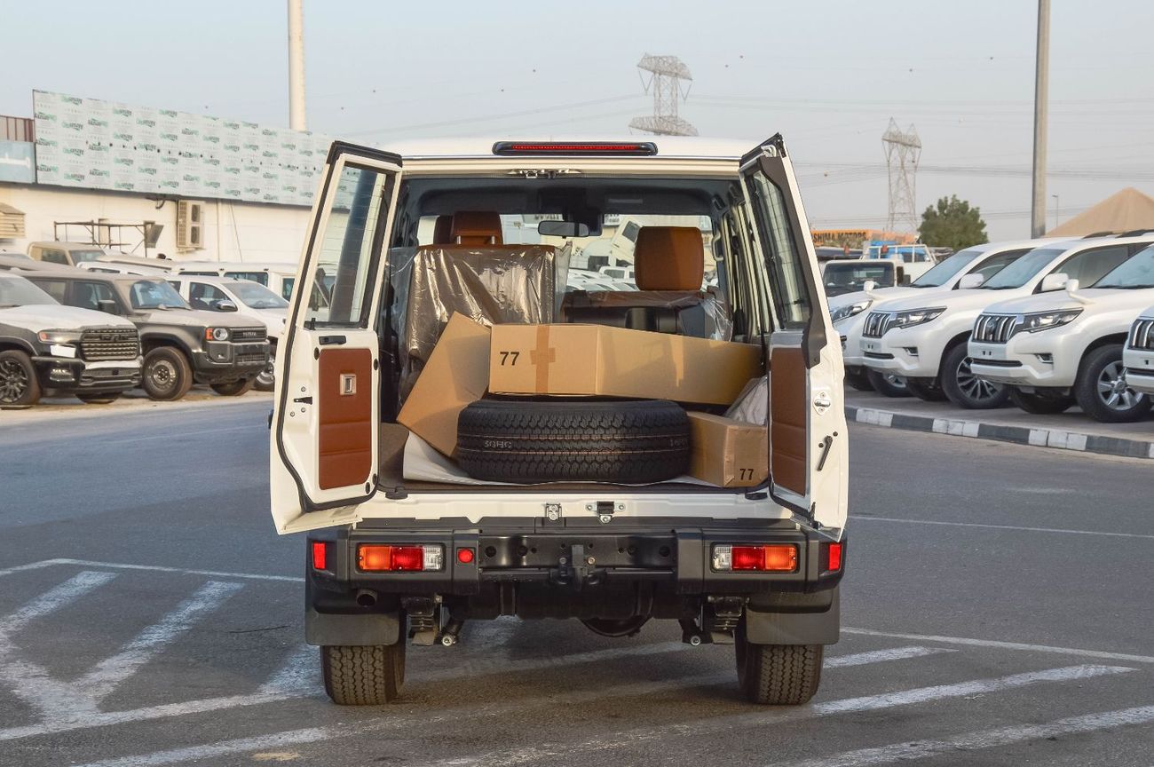 Toyota Land Cruiser 70 TOYOTA LAND CRUISER 76 2.8L 4WD DIESEL PICKUP 2025 | FULL OPTION