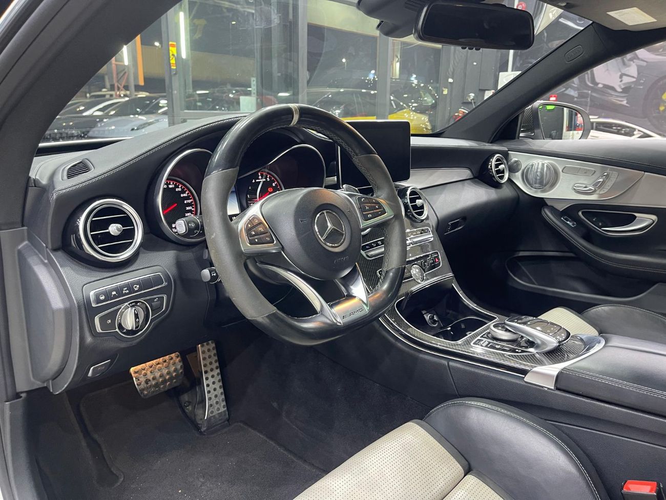 Mercedes-Benz C 63S AMG Std 4.0L Coupe