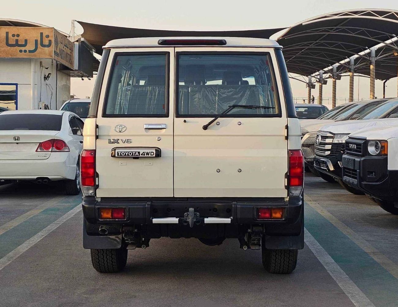 تويوتا لاند كروزر 70 70 LC76 LX / HIGH OPTION, 4.0L PETROL V6, M/T, WOOD,STEERING / WINCH SNORKEL (CODE # 69084)