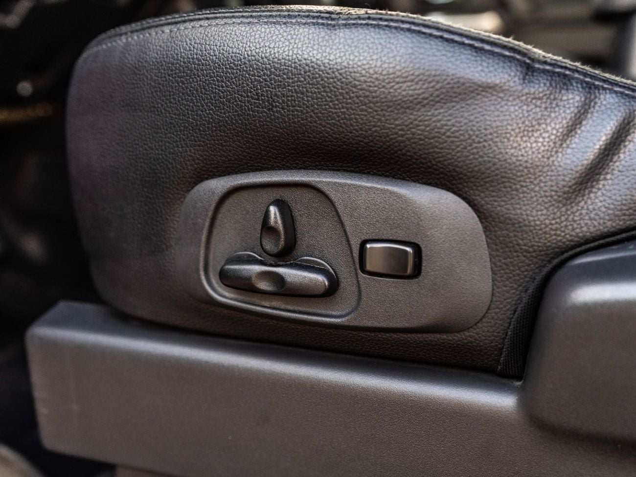 Mitsubishi Pajero GLS 3.5L (189 HP)