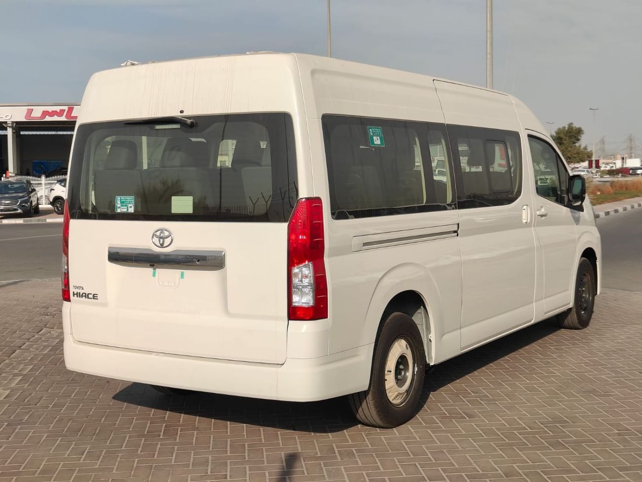 تويوتا هاياس GL 2026 Toyota Hiace 13-Seater High-Roof Full-Option 3.5L V6 Petrol A/T RWD Export Only