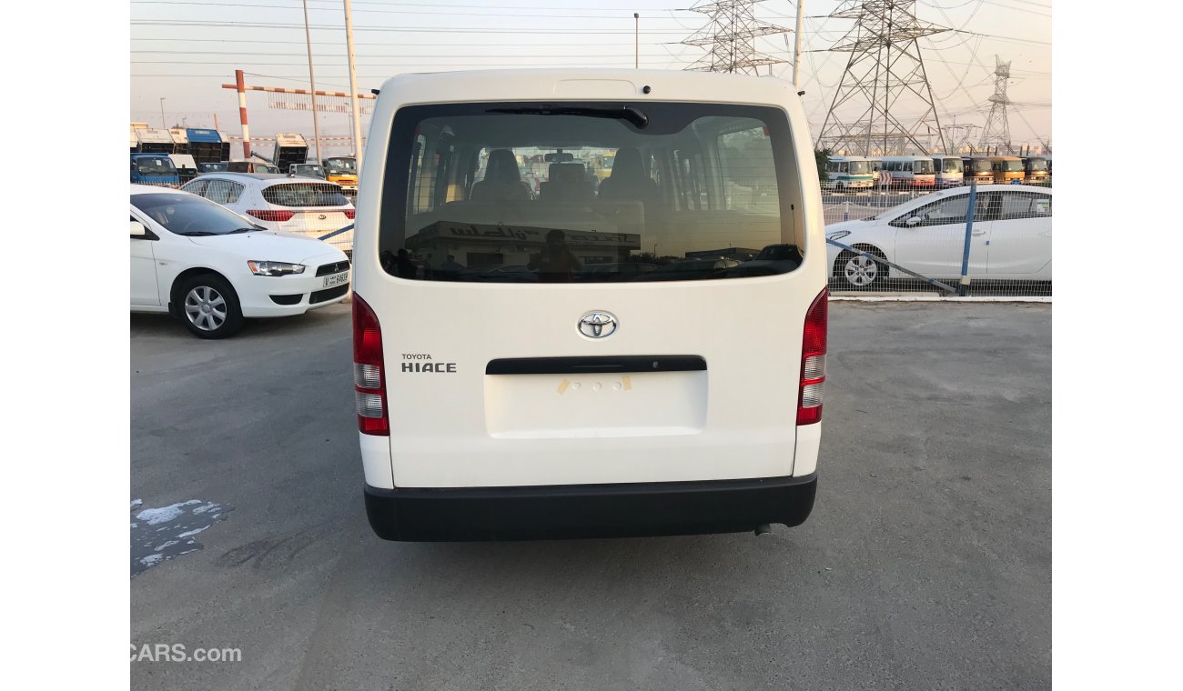 Toyota Hiace 2.5L