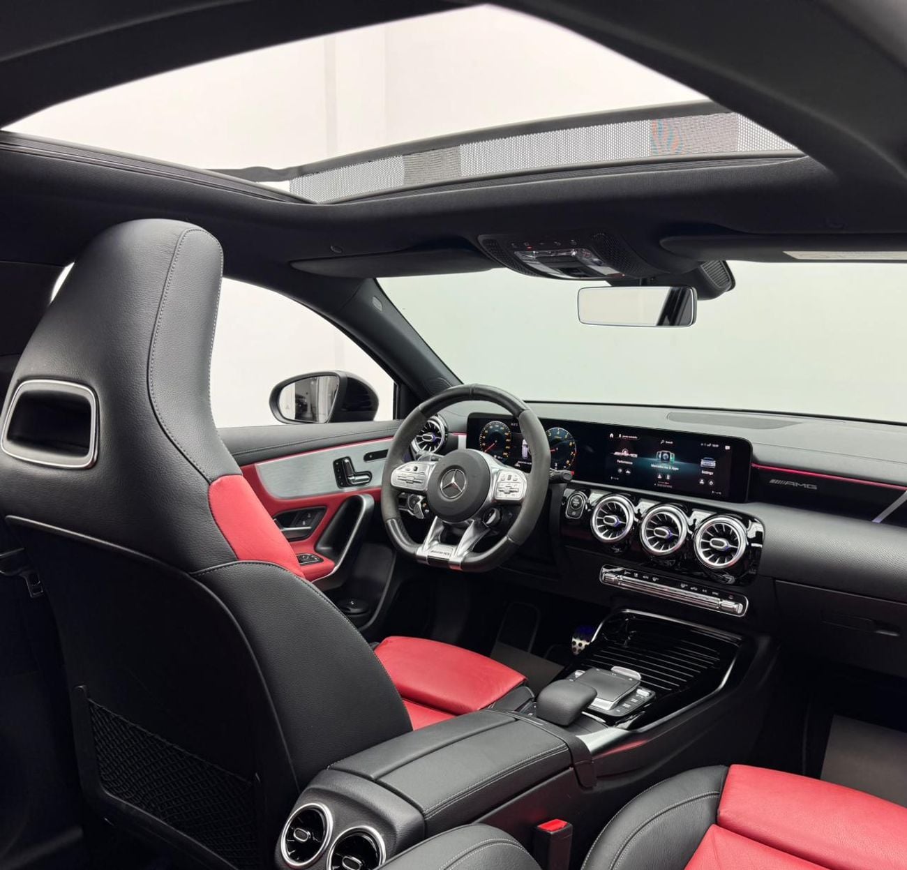 مرسيدس بنز A 35 AMG STD