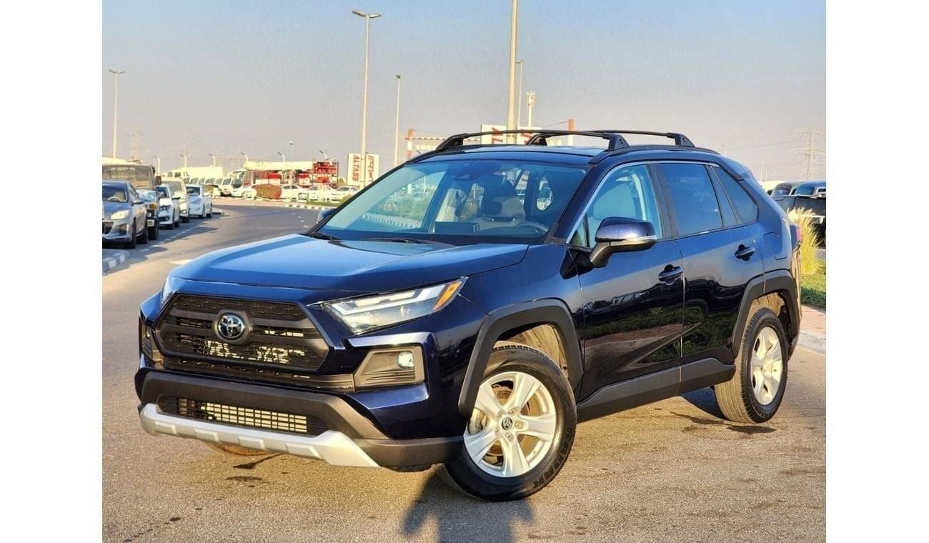 Toyota RAV4 TOYOTA RAV4 XLE 2023