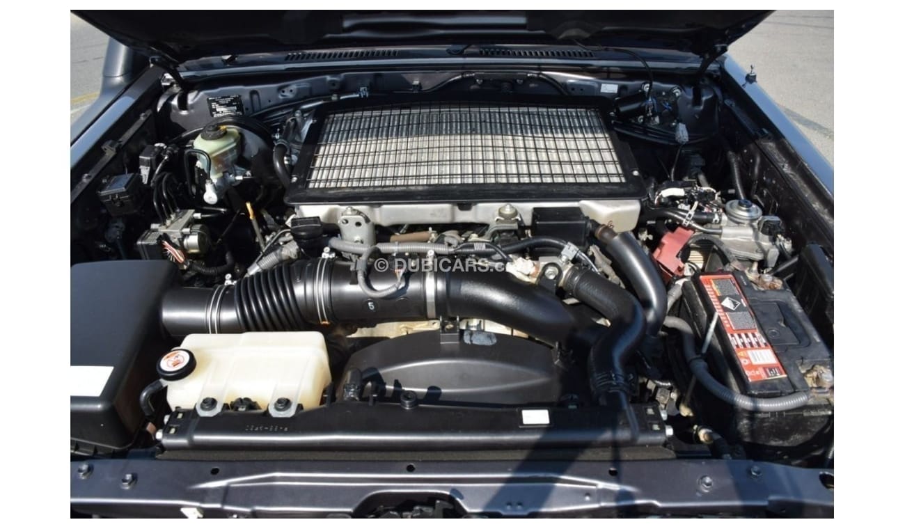 تويوتا لاند كروزر بيك آب