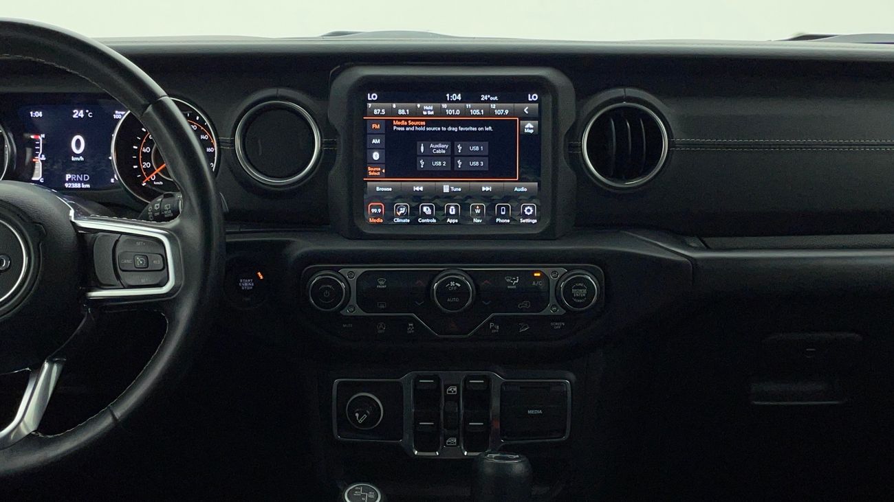 جيب رانجلر UNLIMITED SAHARA 3.6 | بدون دفعة مقدمة | اختبار القيادة في المنزل