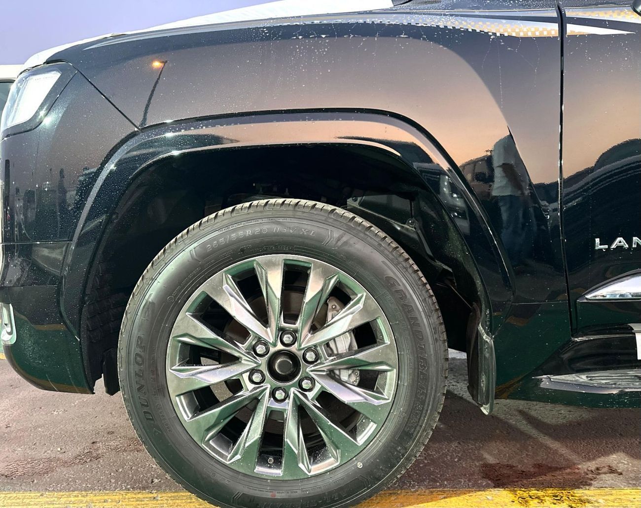 Toyota Land Cruiser 4.0L Black Edition