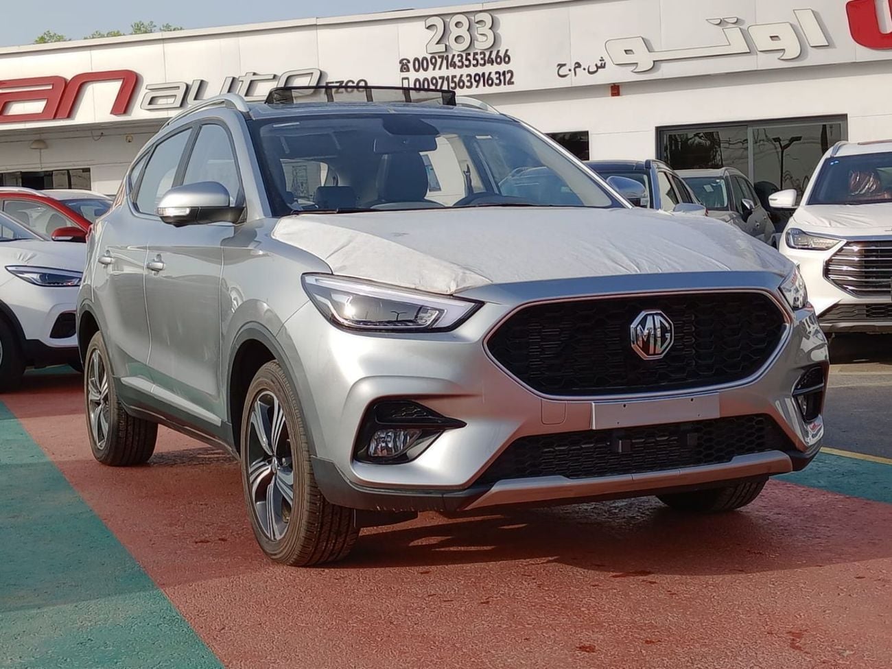 MG ZS LUX Used MG ZS  luxury  1.5L Petrol SUV FWD silver  color 2023 Model