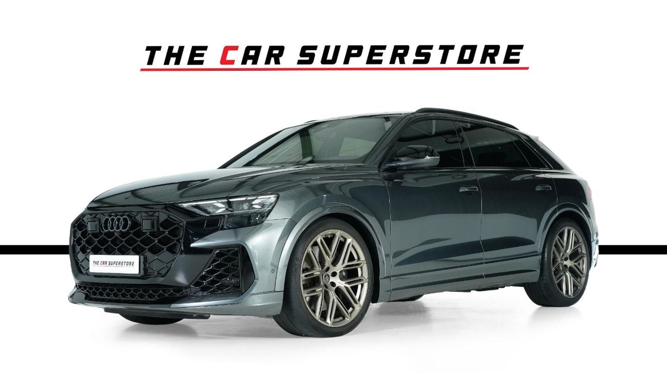 Audi RSQ8 STANDARD High Gloss Black Styling Package-23 Inch Alloys-Al Nabooda Service Contract Until 2029