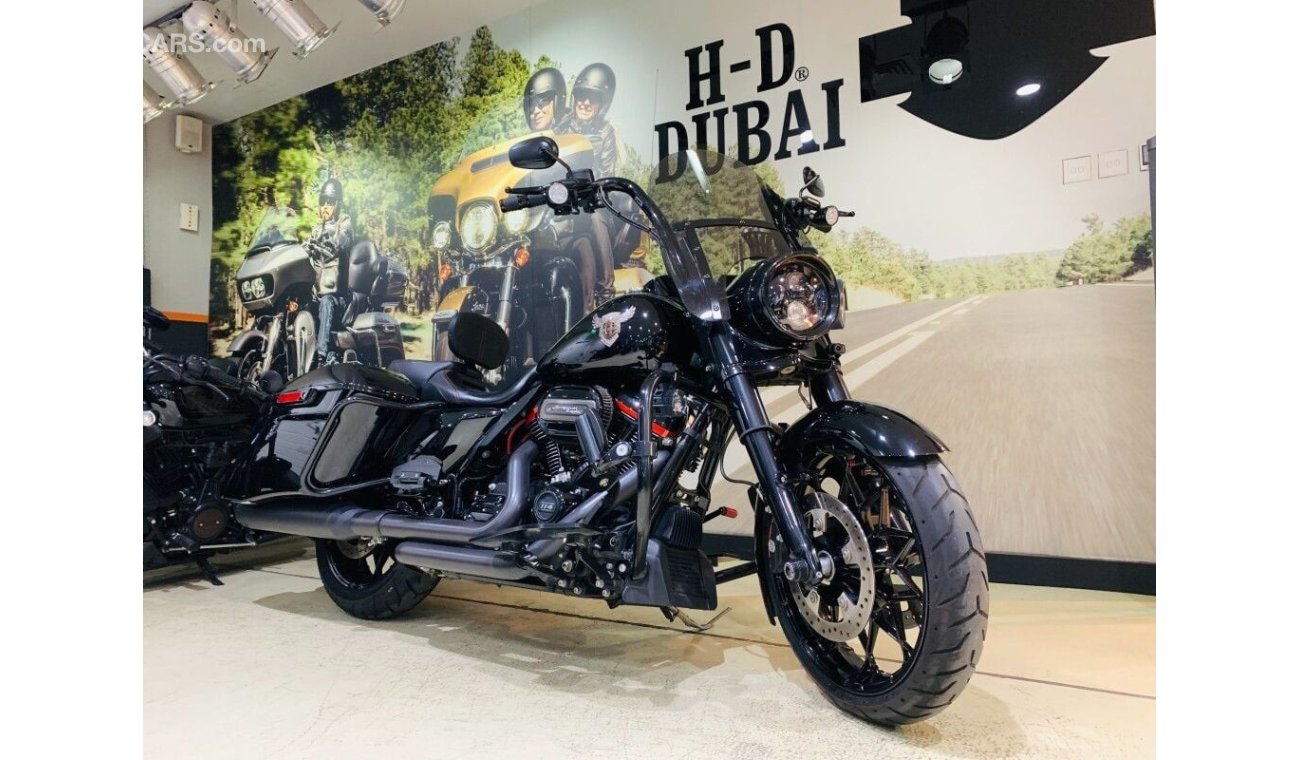 هارلي ديفيدسون ملك الطريق ROAD KING SPECIAL/GCC