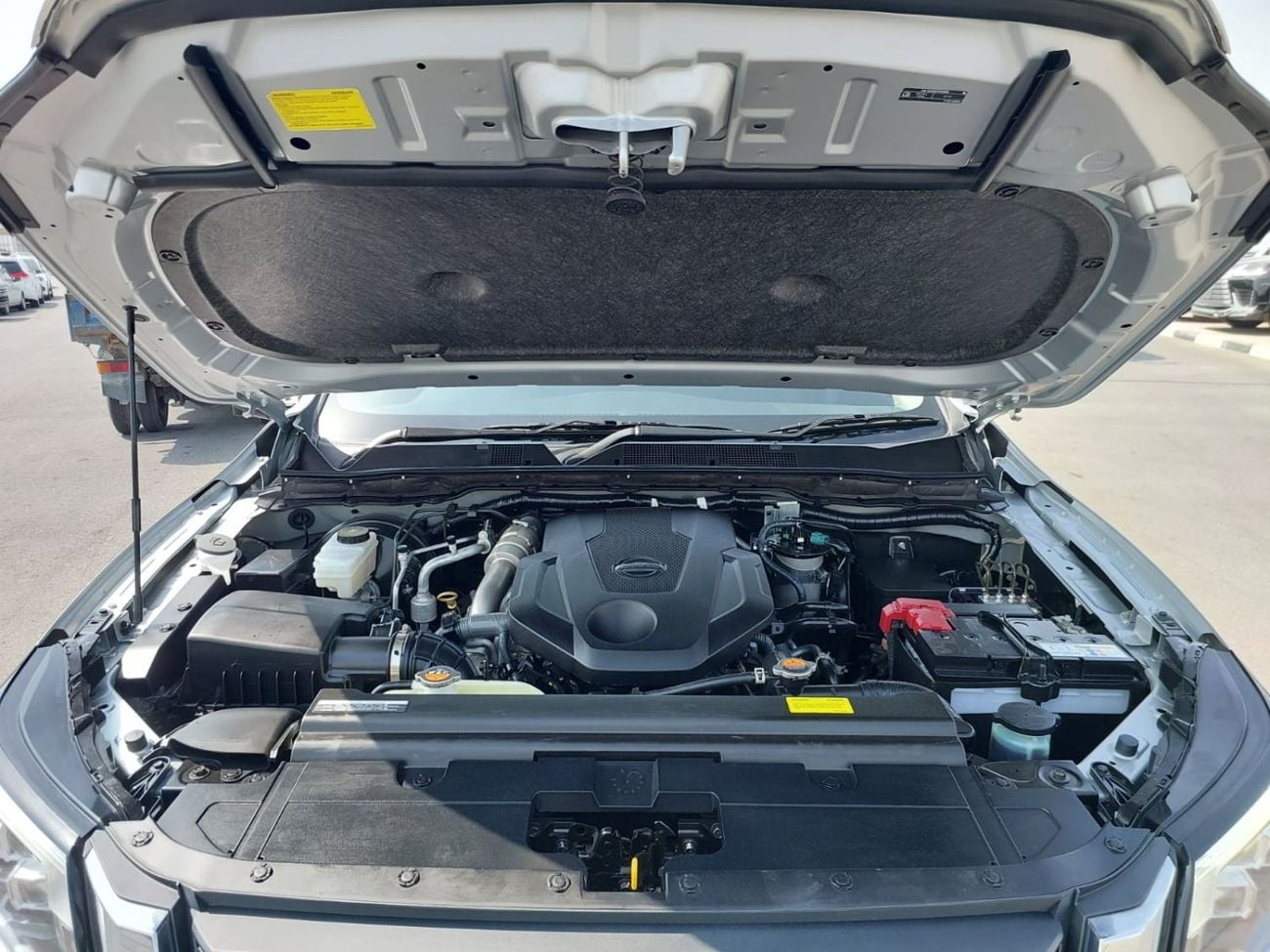 Nissan Navara (RAMADAN OFFER) NISSAN NAVARA PICKUP RHD 2024 MODEL 2.3 L DIESEL AUTOMATIC(PM06147)