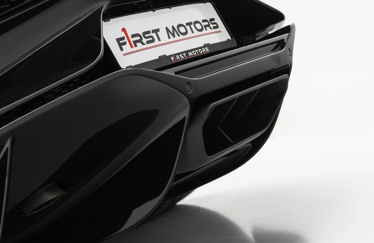 بوغاتي Mistral 8.0L W16 Quad-Turbocharged Engine