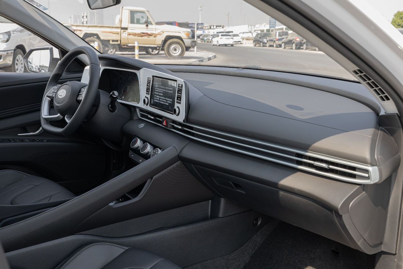 Hyundai Elantra Hyundai Elantra 1.5L GLX Elite Option - Sunroof - 2025 READY STOCK (Export)