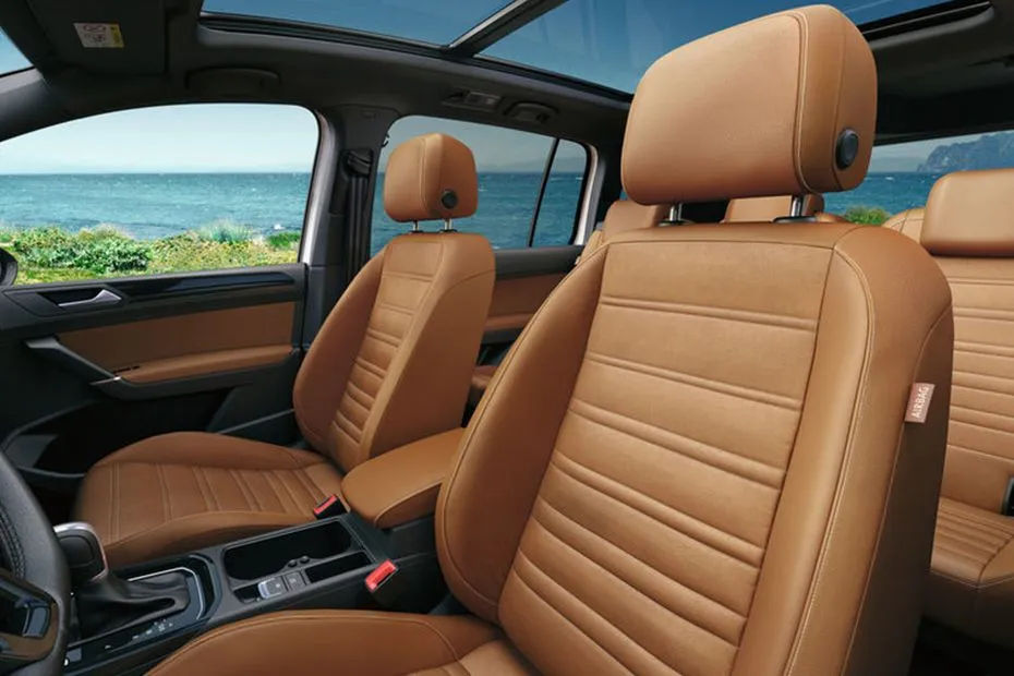 Volkswagen Touran interior - Seats