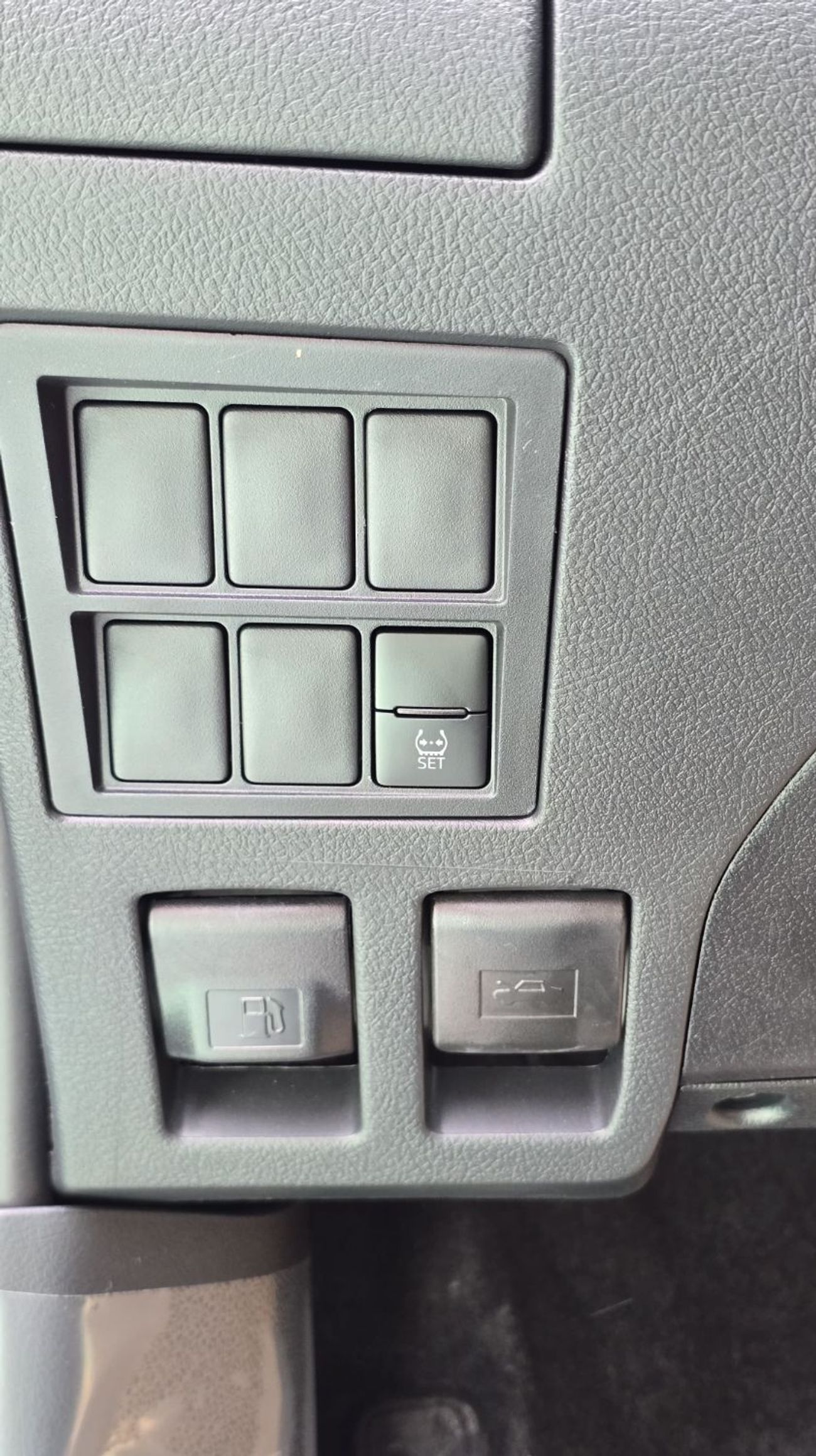 Toyota Fortuner EXR 2.7L (160 HP)