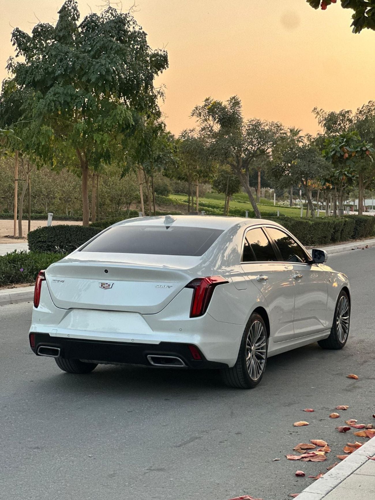 كاديلاك CT4 PREMIUM LUXURY LUXURY