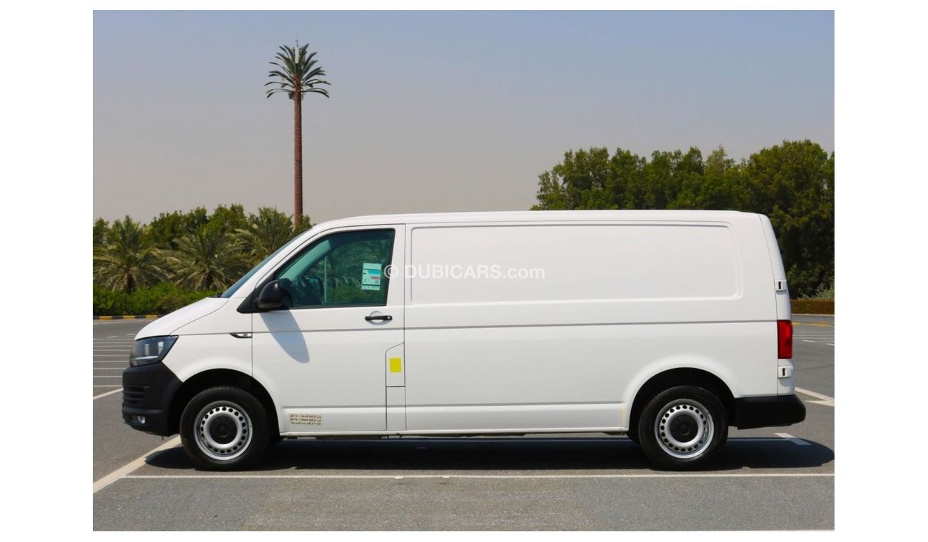 Volkswagen T5 Transporter 2017 | Volkswagen Transporter TSI | Delivery Van | PETROL - MANUAL | GCC SPECS - EXCELLENT CONDITION