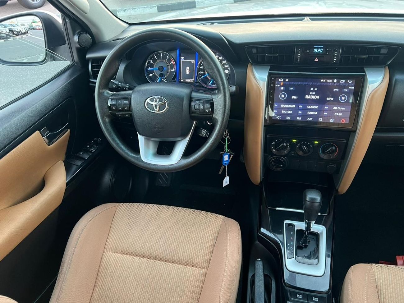 Toyota Fortuner 2020 TOYOTA FORTUNER EXR - 2.7L . v4 - PARKING SENSOR - GASOLINE / PETROL ⛽️ - BLUETOOTH  PLAY - GCC