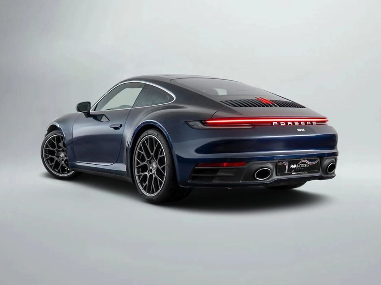 Porsche 911 CARRERA
