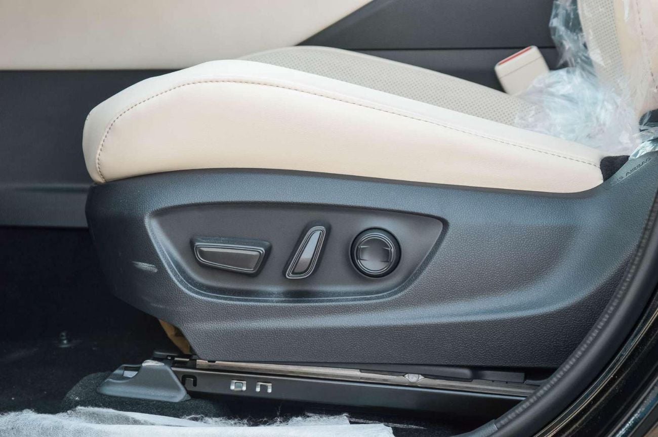 تويوتا كراون 2.5L FWD SEDAN 2026
