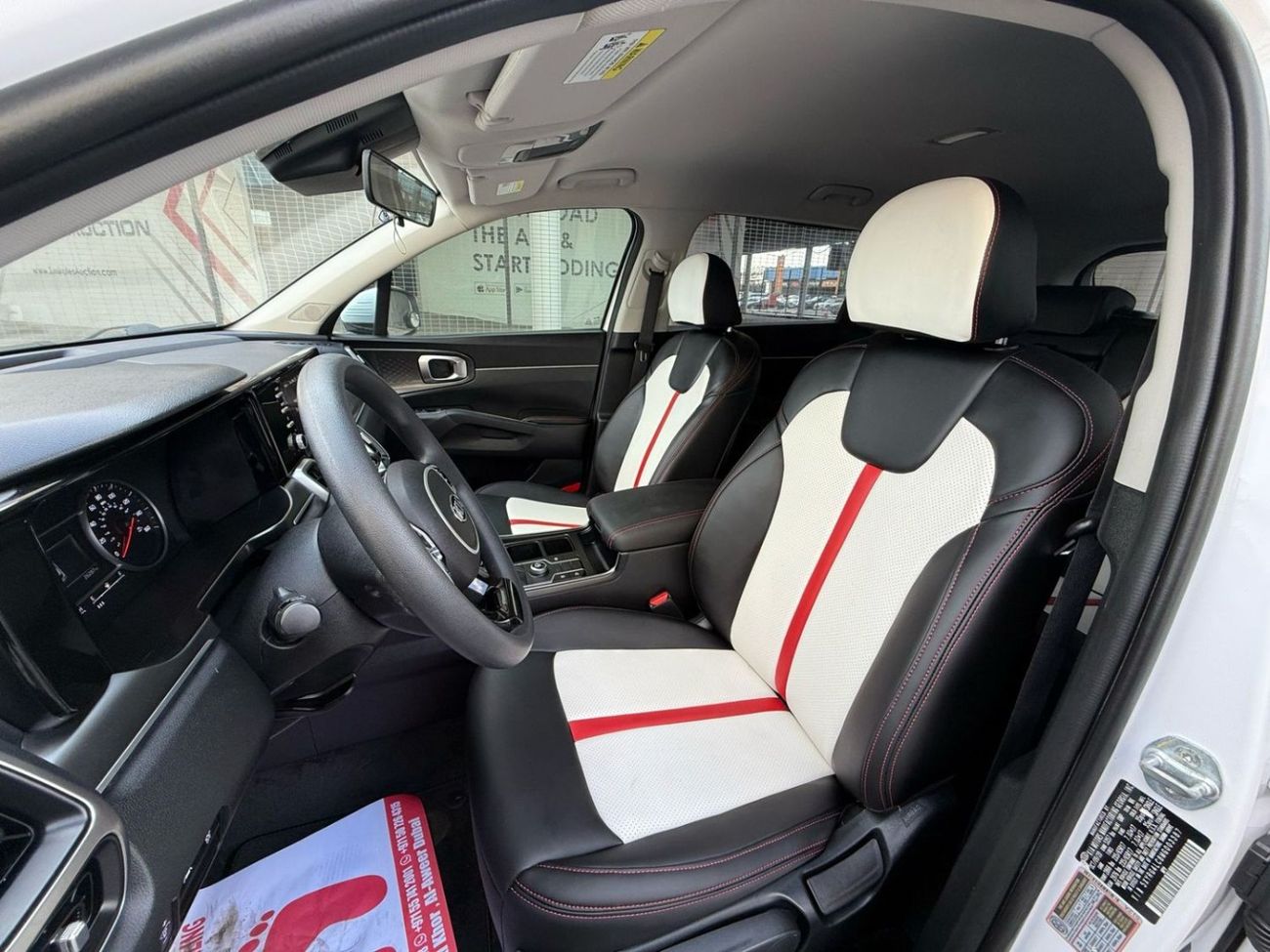 Kia Sorento Std 2.5L AWD KIA SORENTO 2.5L AWD | UAE PASS