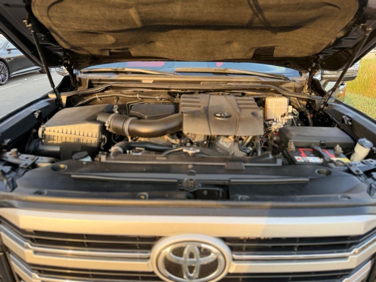 Toyota Land Cruiser GXR+ 4.0L Toyota landcuriser Years 2016 V6 GXR 4.0L upgrade interior & exterior 2025 full option