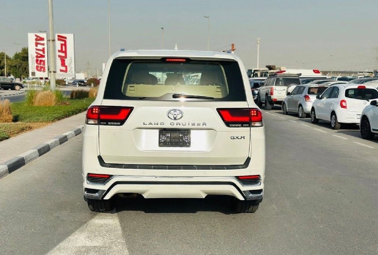 Toyota Land Cruiser 2022 Model GXR Full Option Very Clean And Perfect Condition