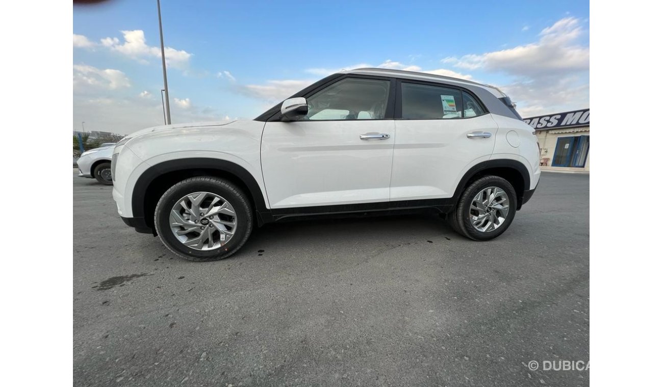 Hyundai Creta 1.5 L Panoramic roof  Big screen  Rear camera  Rims 17 Auto Hand break