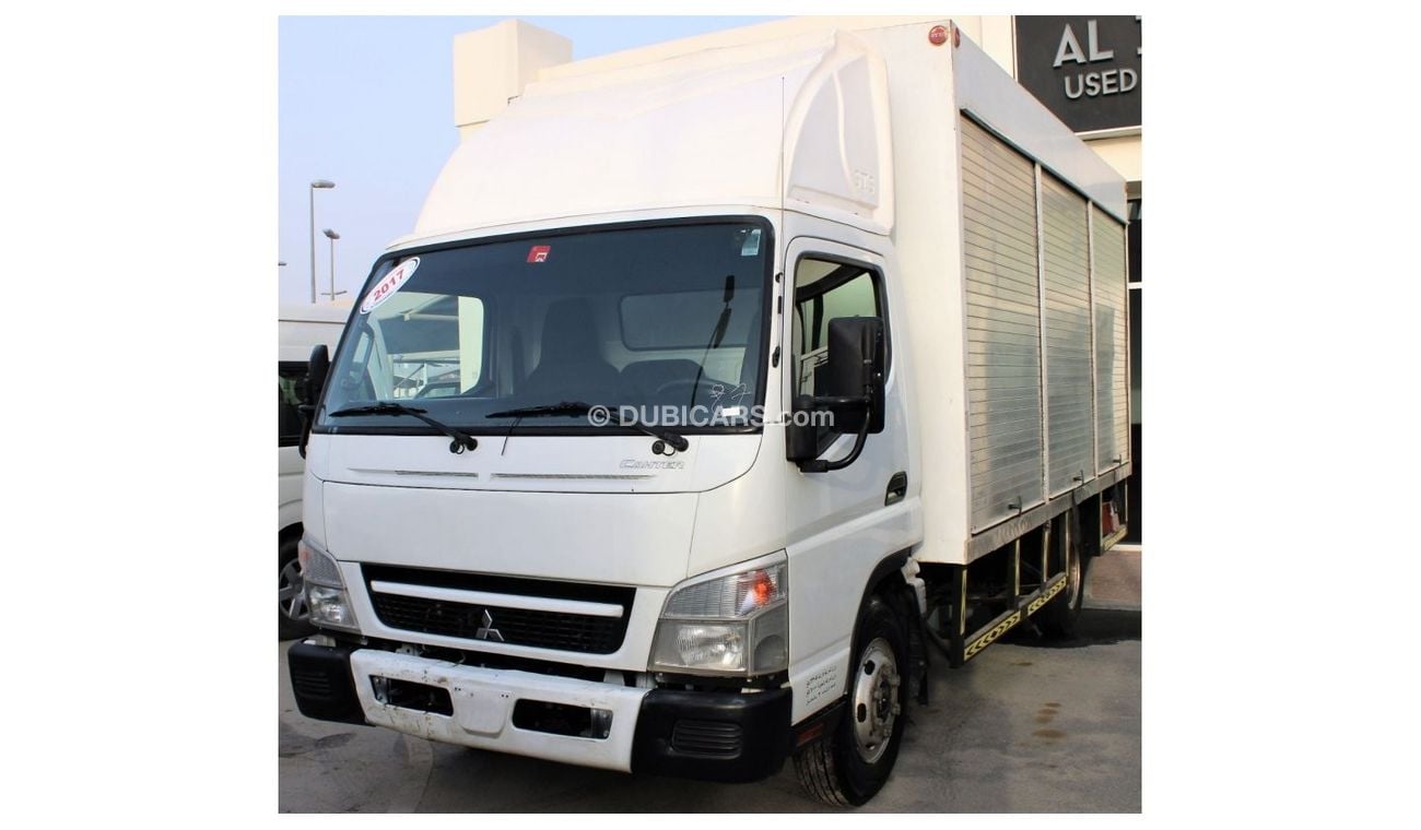 Mitsubishi Fuso Canter Mitsubishi Canter 2017 GCC, excellent condition, diesel without accidents, very clean from inside an