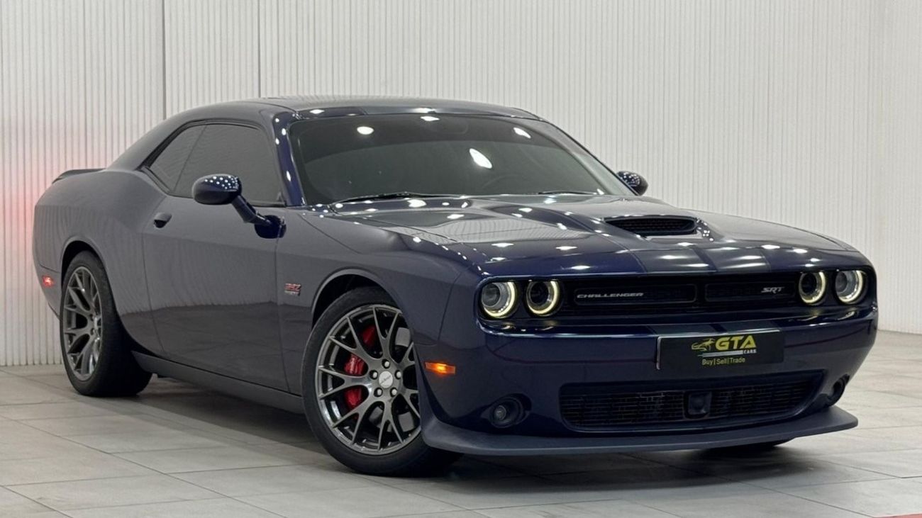 دودج تشالينجر 2016 Dodge Challenger SRT 392 Hemi, Full Dodge Service History, Excellent Condition, GCC