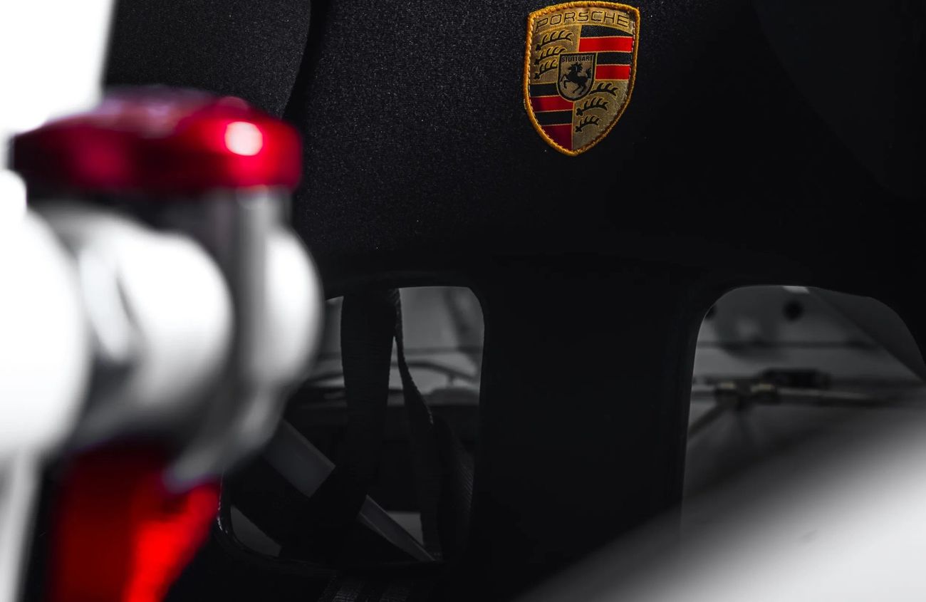 Porsche 911 3.8L F-6 Twin-Turbocharged Engine