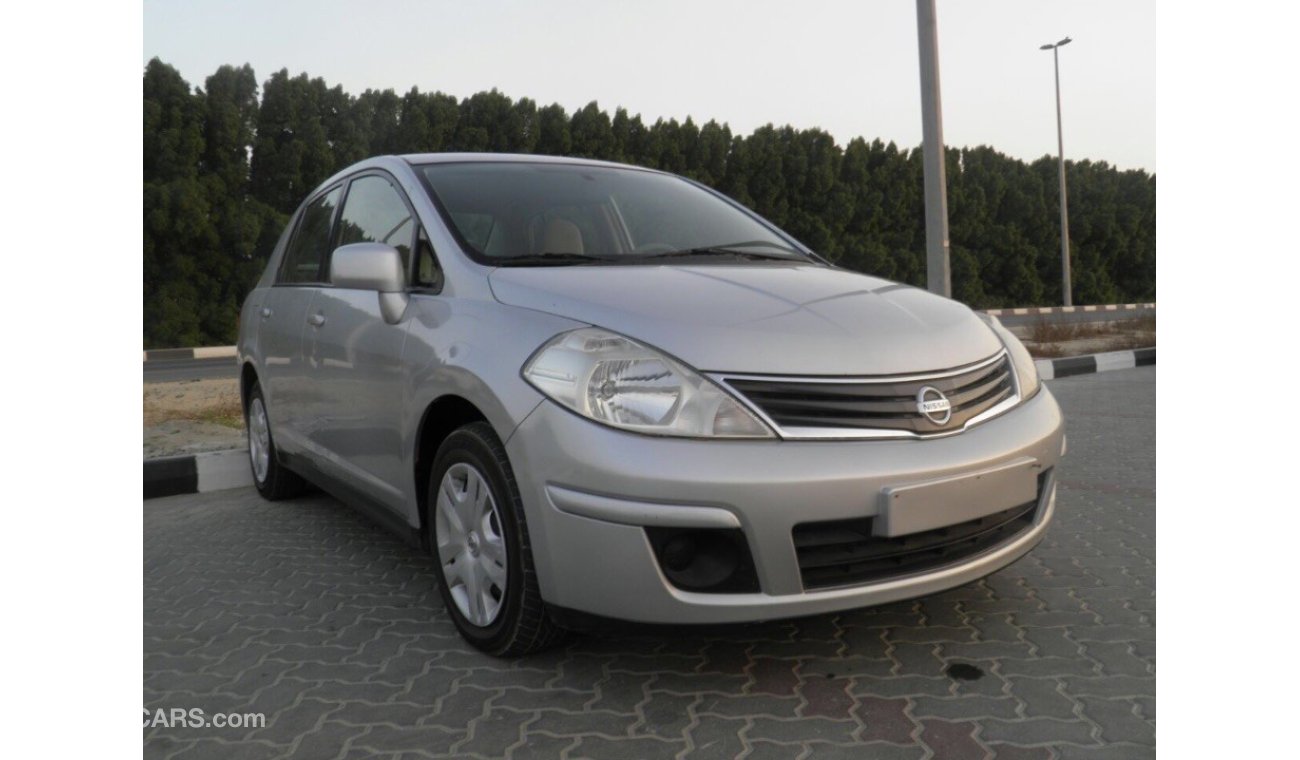 Nissan Tiida 2012