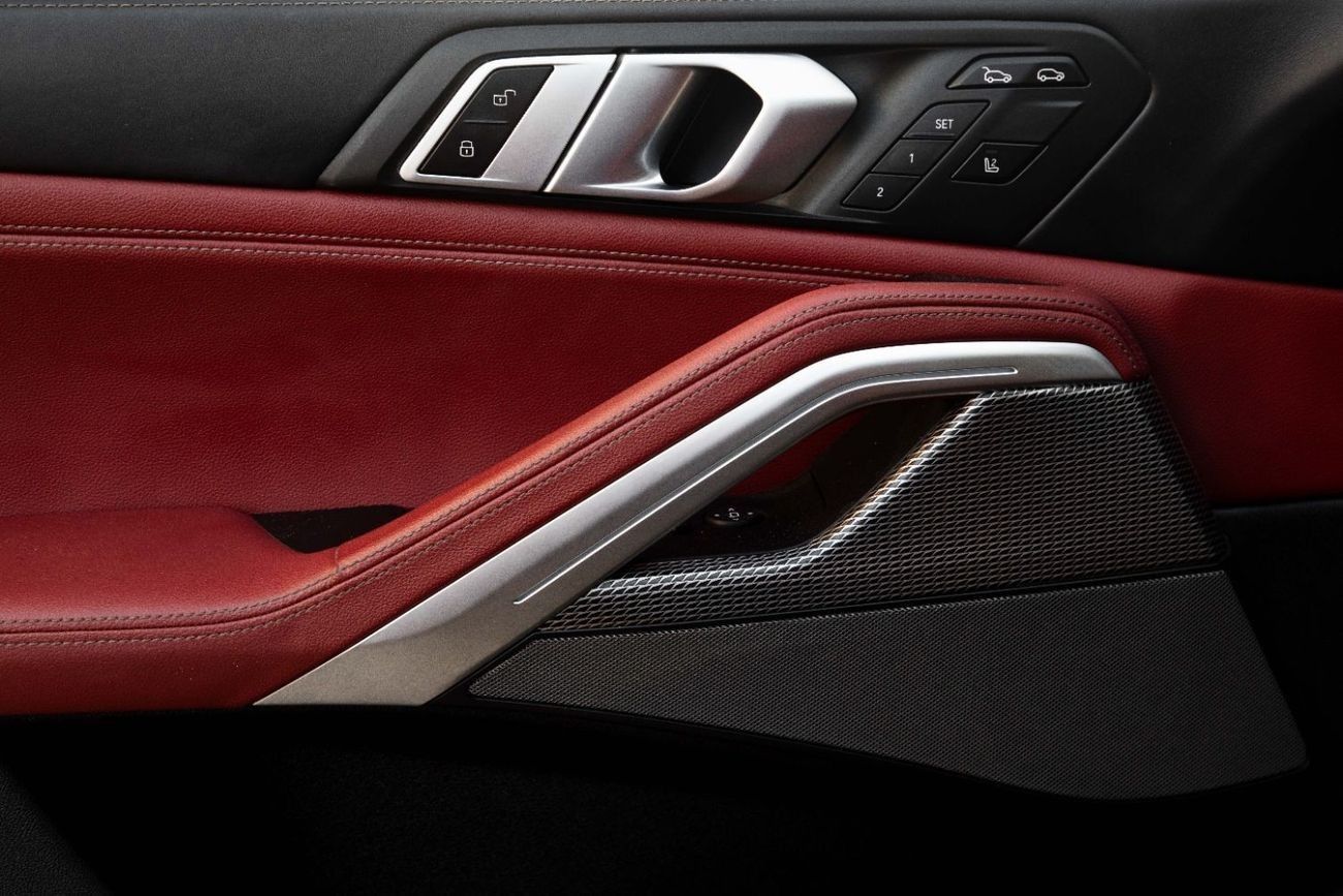 BMW X6 xDrive40i M Sport | 3,721 P.M | 0% Downpayment | BMW X6 xDrive40i | M-Kit | Full BMW History!