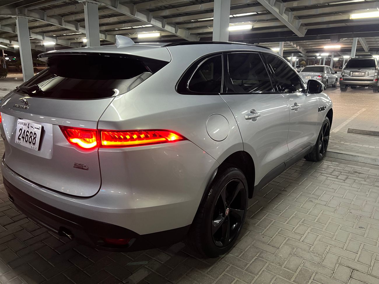 Jaguar F Pace