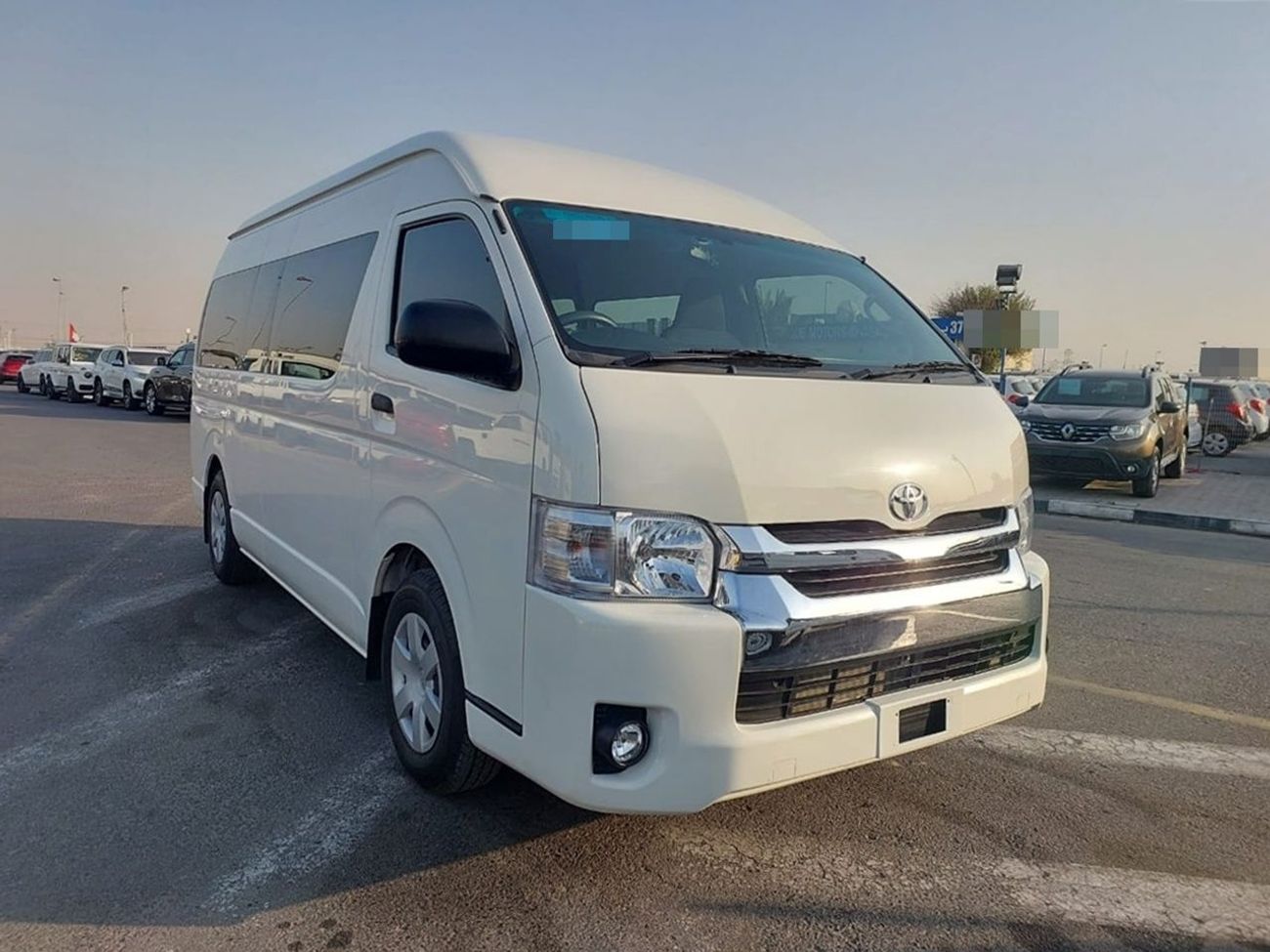 تويوتا هاياس TOYOTA HIACE COMMUTER VAN RHD 2015 MODEL 3.0 L DIESEL AUTOMATIC(PM22809)