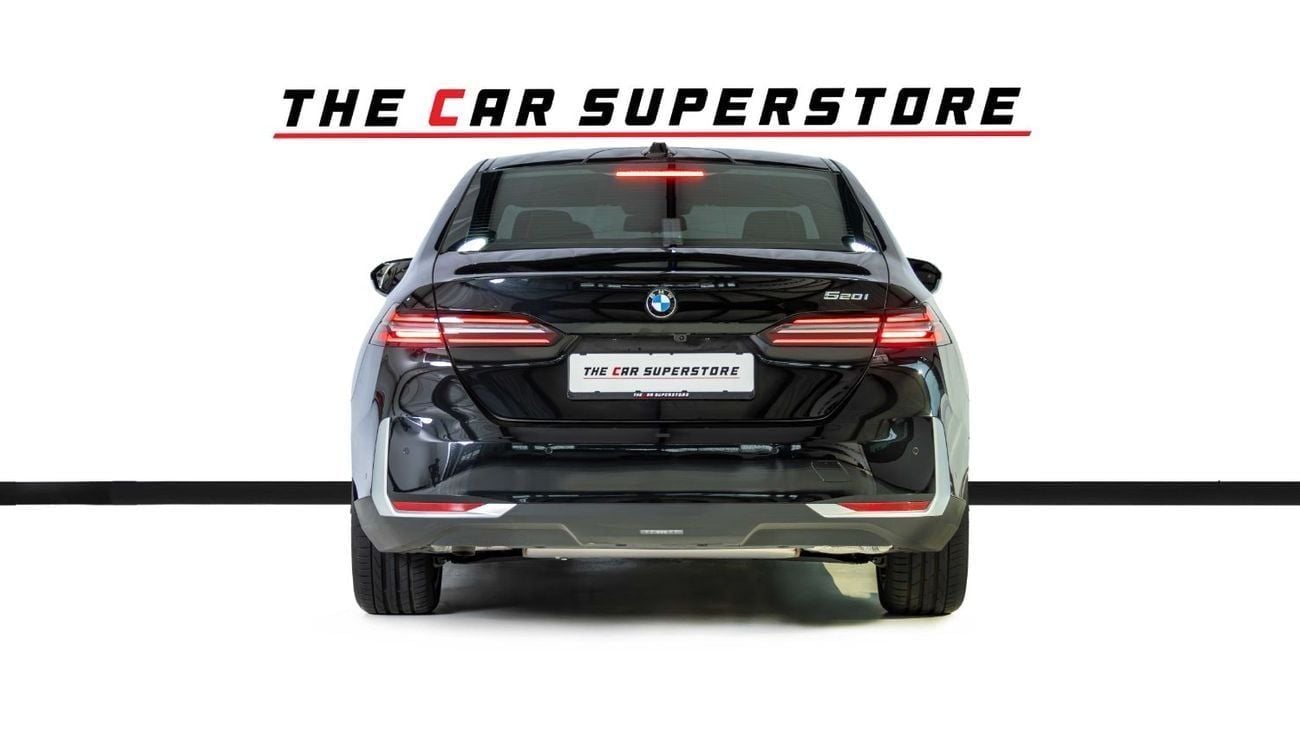 BMW 520i GCC-1 Owner-AGMC Warranty Service Package Until 2030-Burgendy Red Premium Interior