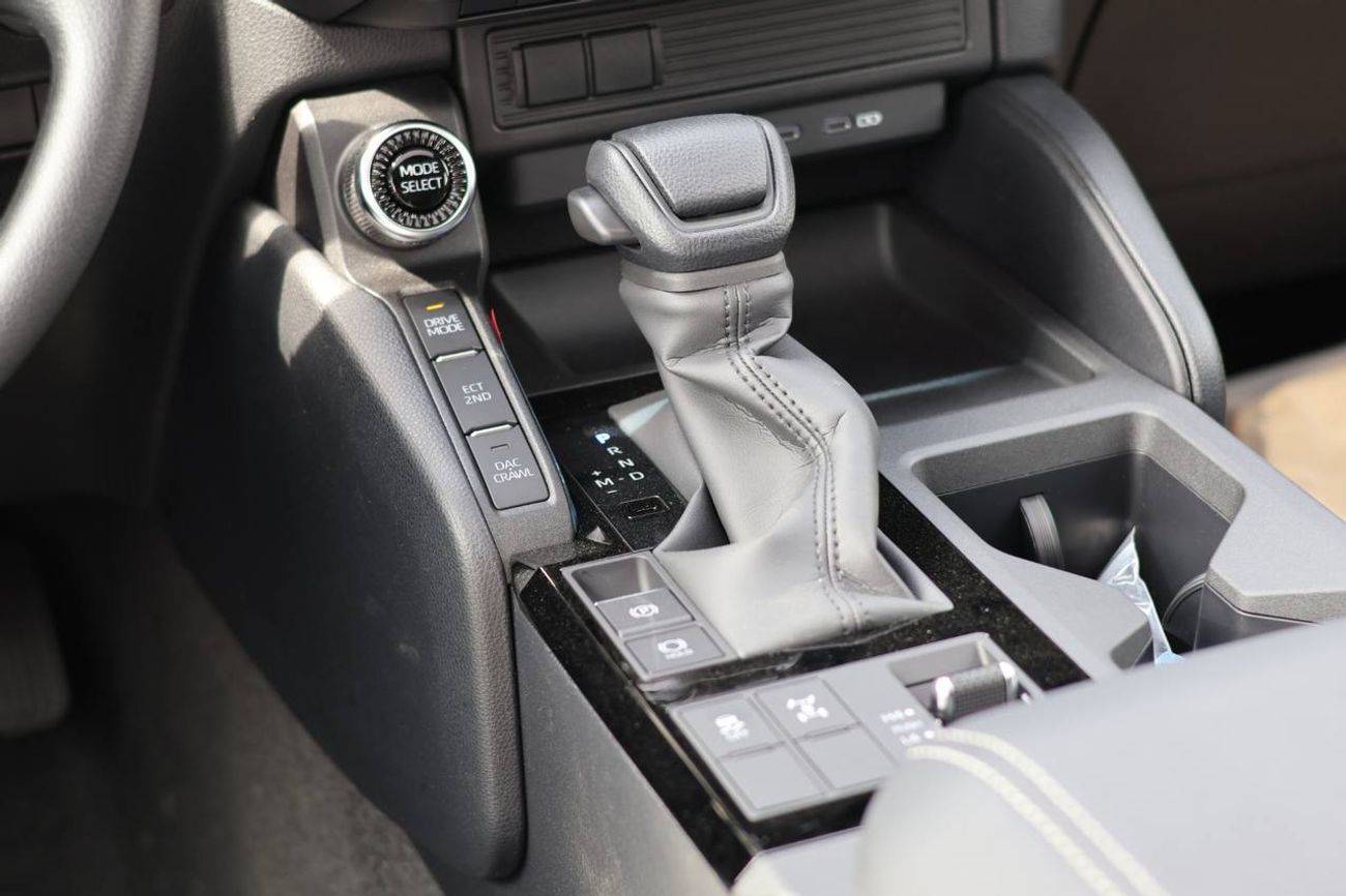 Toyota Prado 2.4L TURBO PTR A/T // 2025 // MID OPTION WITH COOL BOX , SUNROOF , CRUISE CONTROL // SPECIAL OFFER /