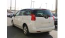 Peugeot 5008 GCC - ORIGINAL PAINT - ACCIDENTS FREE - 1600 CC - CAR IS IN PERFECT CONDITION INSIDE OUT