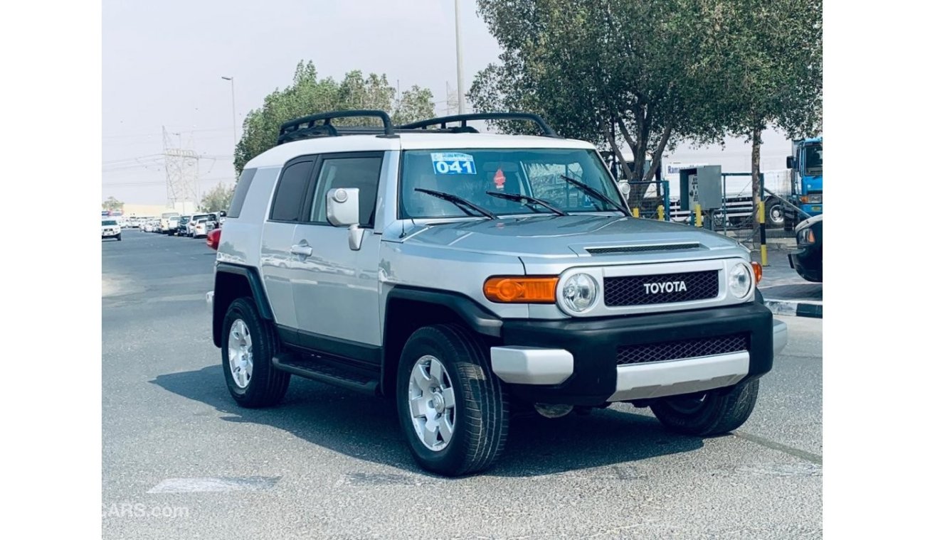 Toyota FJ Cruiser Clean car accident free