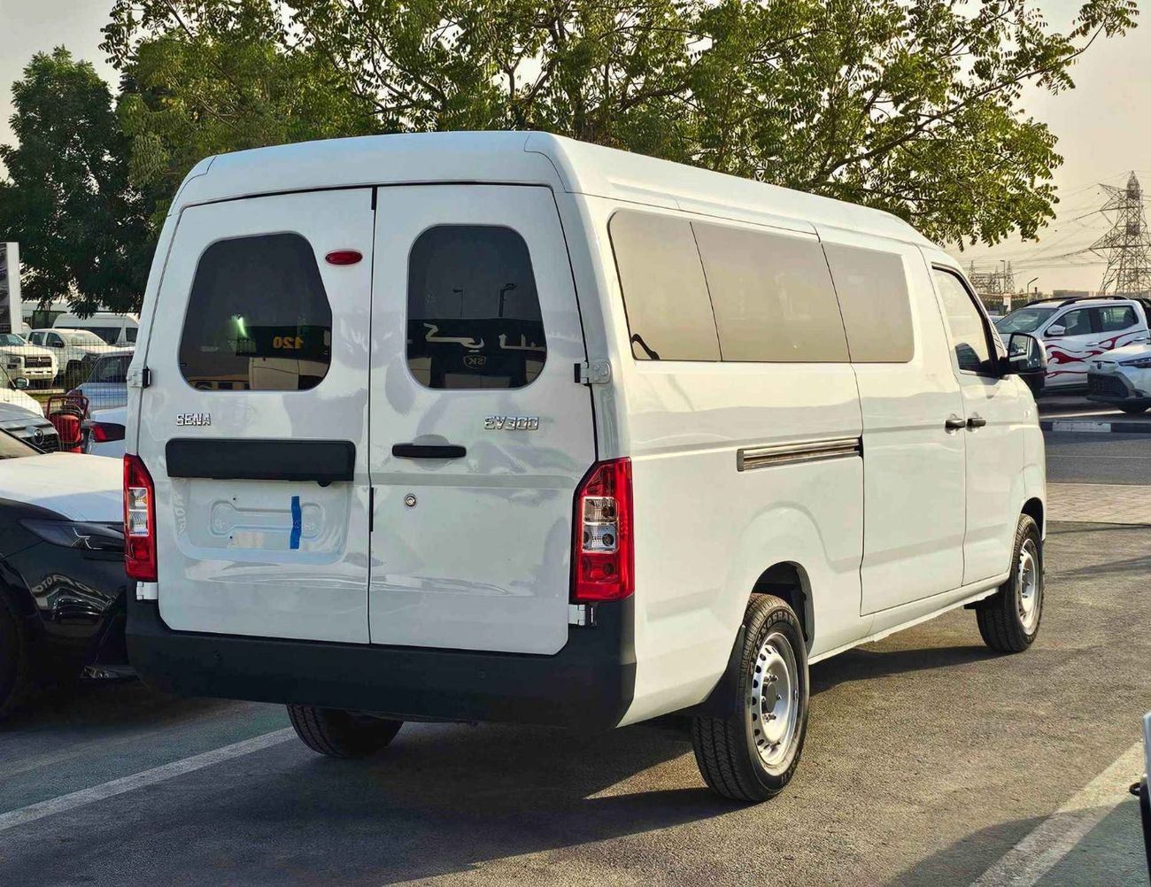 Sinogold Sena EV300 ELECTRIC / PASSENGER 9 SEATS / DUAL CHRAGING PORT (CODE # SEVP25)