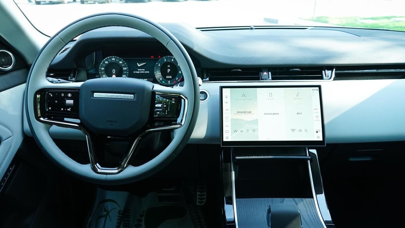 Land Rover Range Rover Evoque SE P250 DYNAMIC 2025!! BRAND NEW CAR!! FIVE YEARS WARRANTY!! THREE YEARS SERVICE CONTRACT