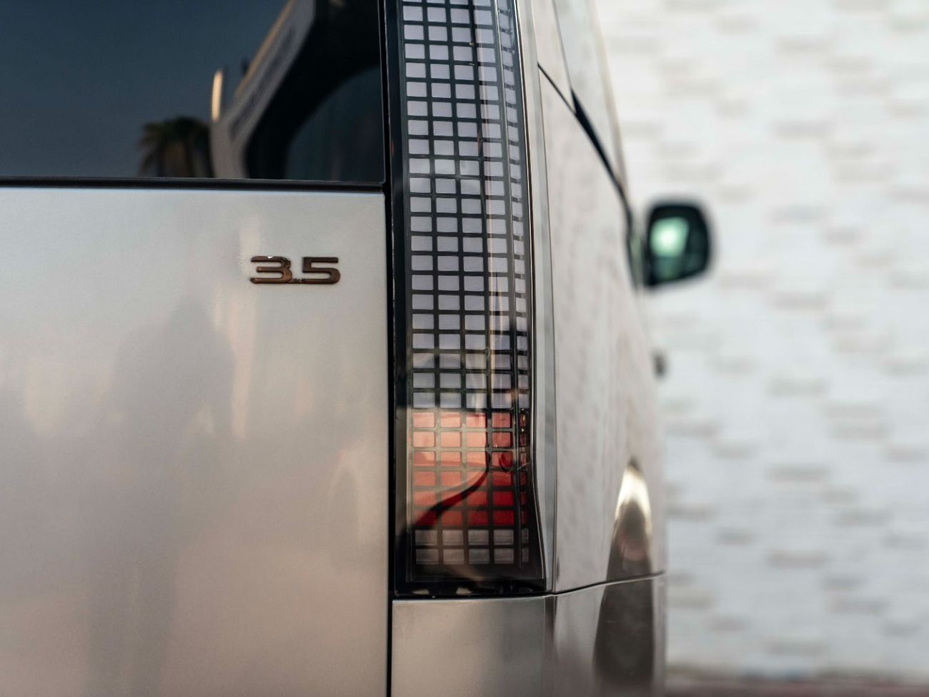 Hyundai Staria 3.5L Luxury (7 Seater)