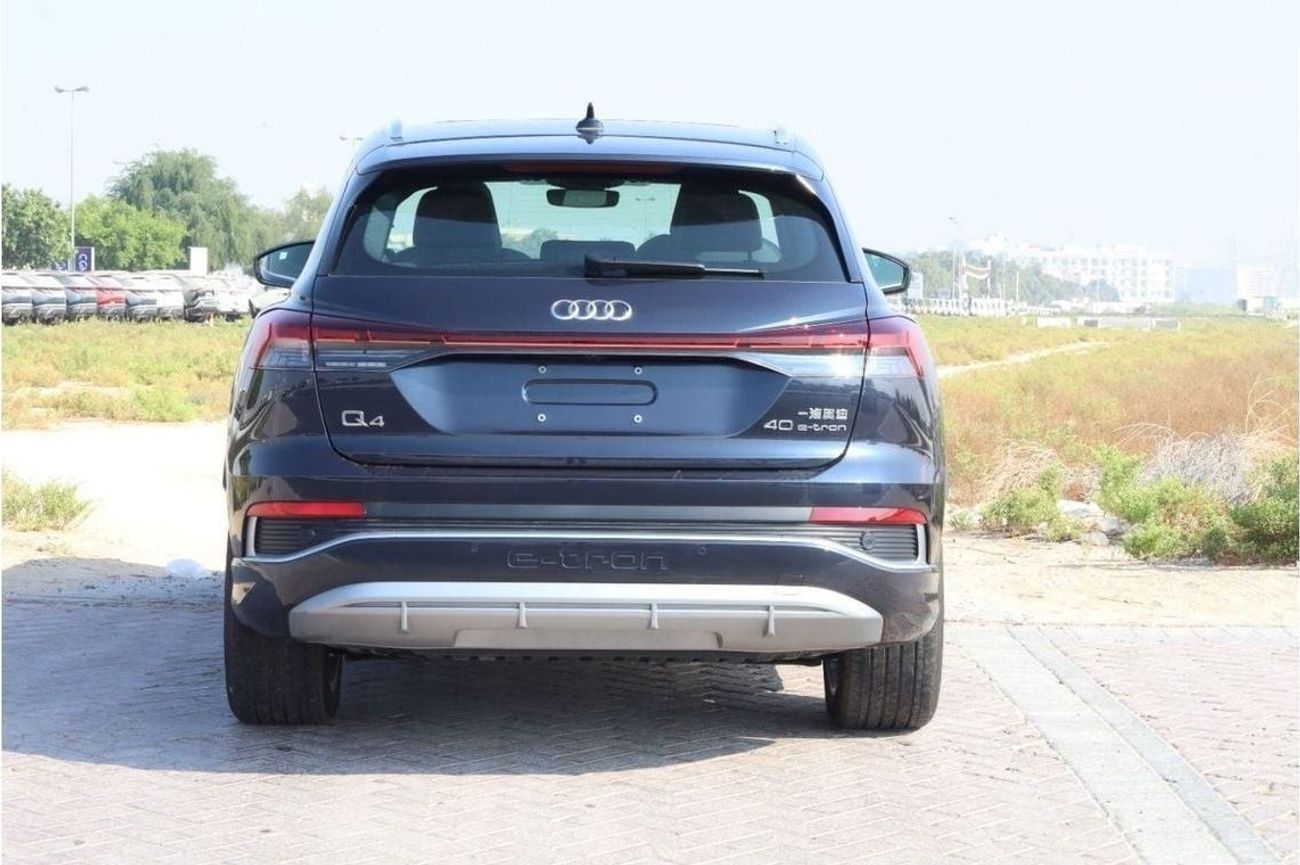 Audi Q4 Audi_Q4_40e-tron_605KM_2024_Full_Options
